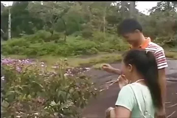 Chúng tôi lên máy phim sex nghe dien thoai bay.