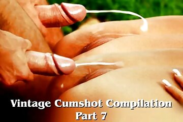 Mặc đồng phục