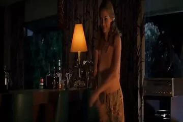 Vòi lớn ở tiệm rửa phim sex nha vua xe.